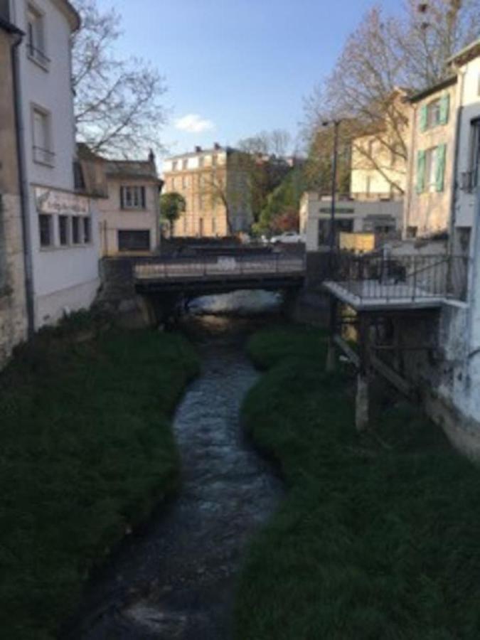 Au Chevet Des Canaux De Verdun 外观 照片